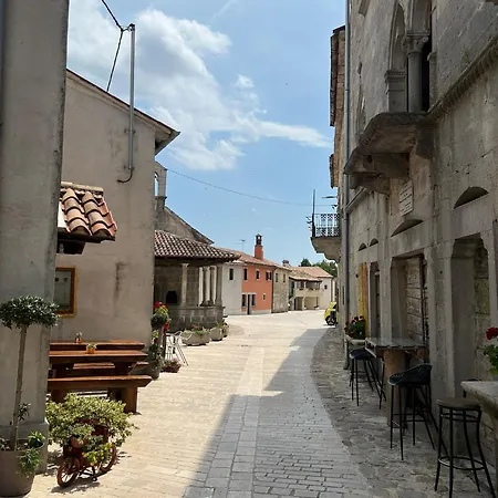 Poli Luce - Pepa